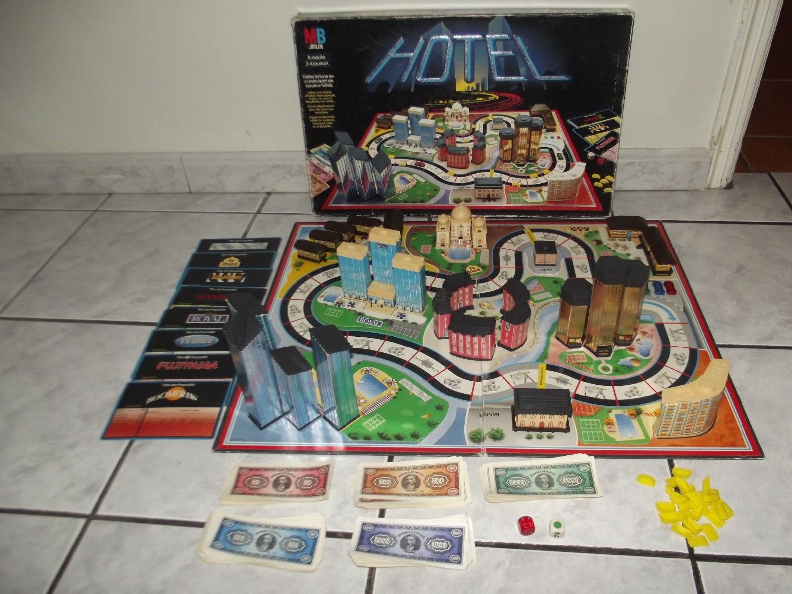 Jeux de société hotel mb