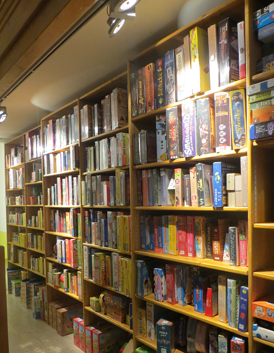 Magasin jeux de société nimes