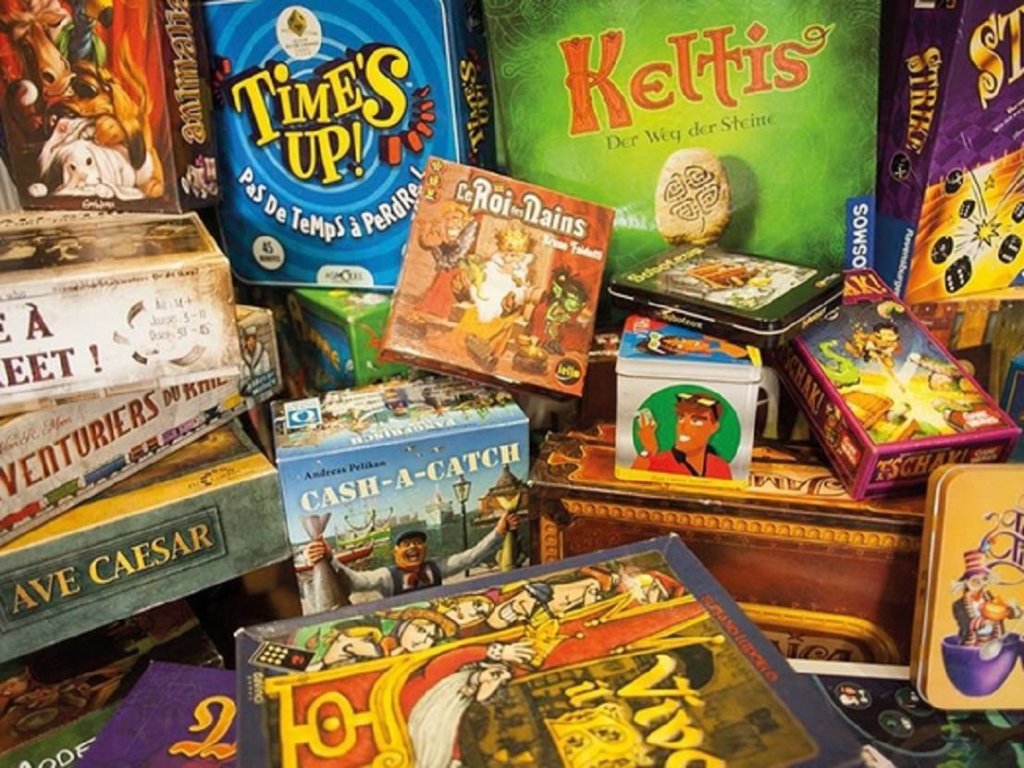 Jeux de société en soirée