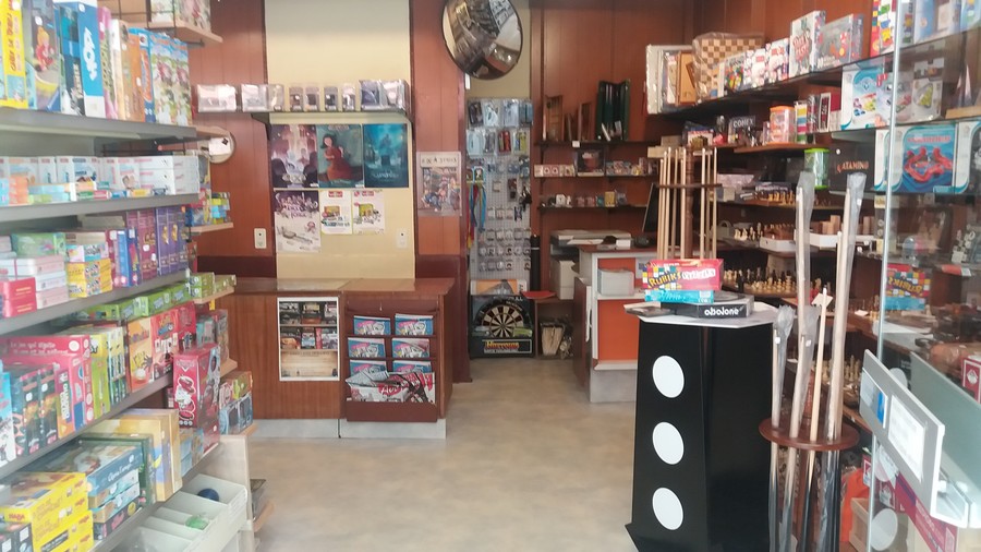 Magasin jeux de société poitiers