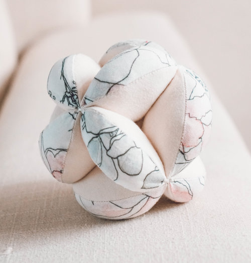 Montessori puzzle ball