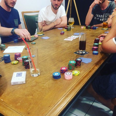 Soirée jeux de societe bayonne
