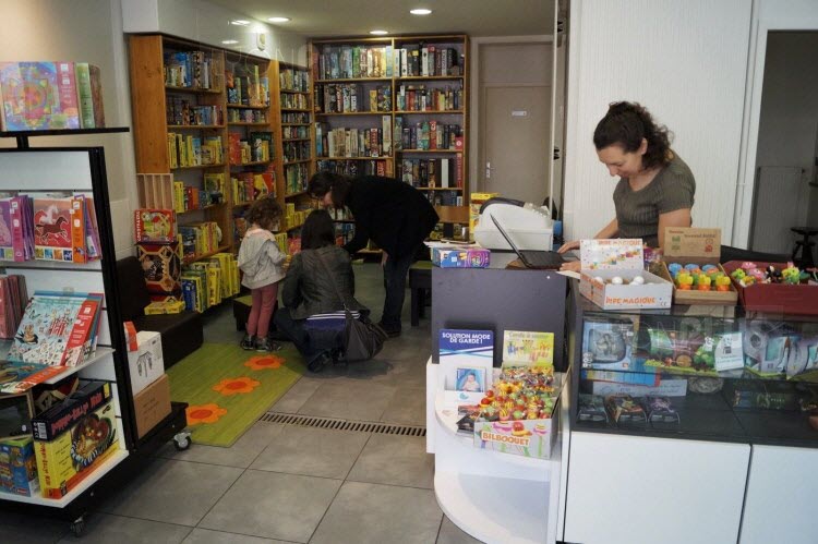 Jeux de société vaise