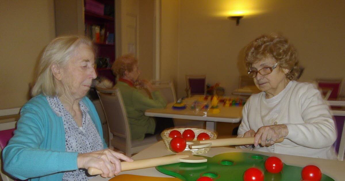 Jeux de société pour alzheimer