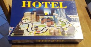 Jeux de société hotel neuf